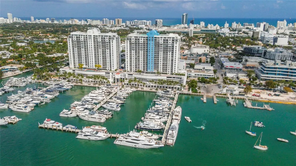 1900 Sunset Harbour Dr #2008 Miami Beach, FL 33139