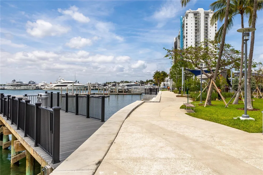 1900 Sunset Harbour Dr #2008 Miami Beach, FL 33139
