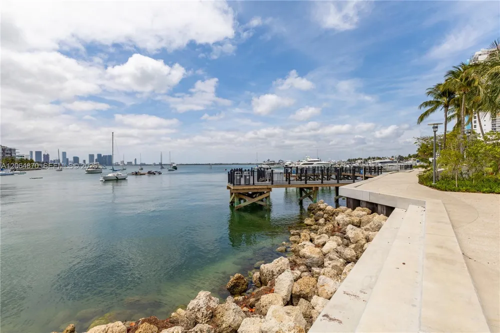 1900 Sunset Harbour Dr #2008 Miami Beach, FL 33139