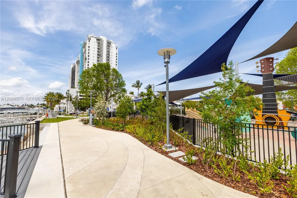 1900 Sunset Harbour Dr #2008 Miami Beach, FL 33139