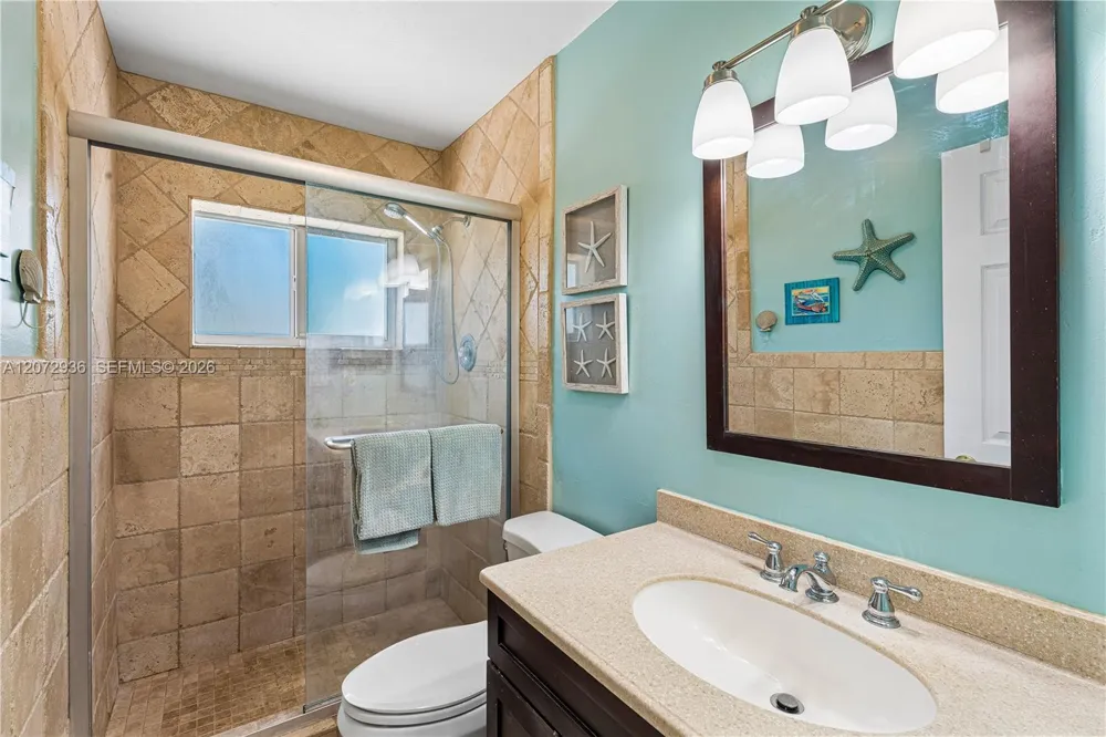 19511 Sterling Dr Cutler Bay, FL 33157