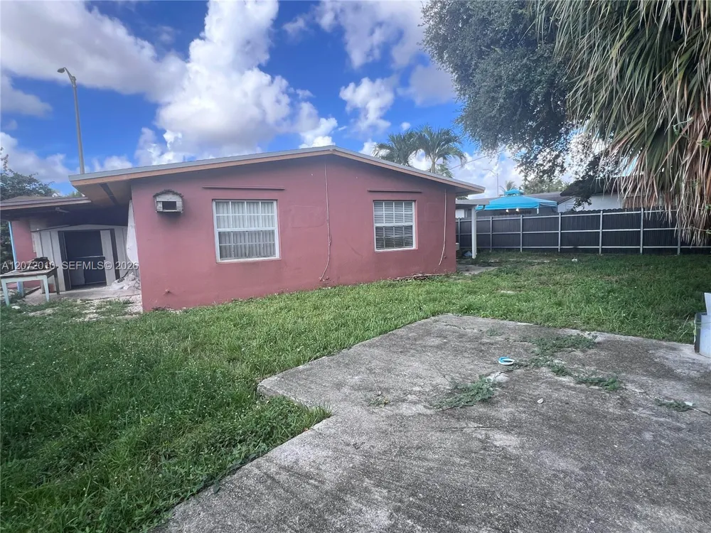 Address Not Shown Hialeah, FL 33010