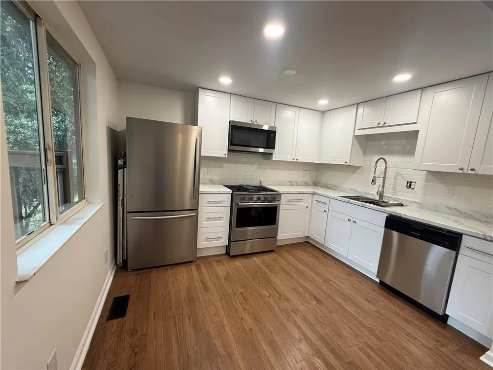 4366 Hopkins Lake Drive Duluth, GA 30096