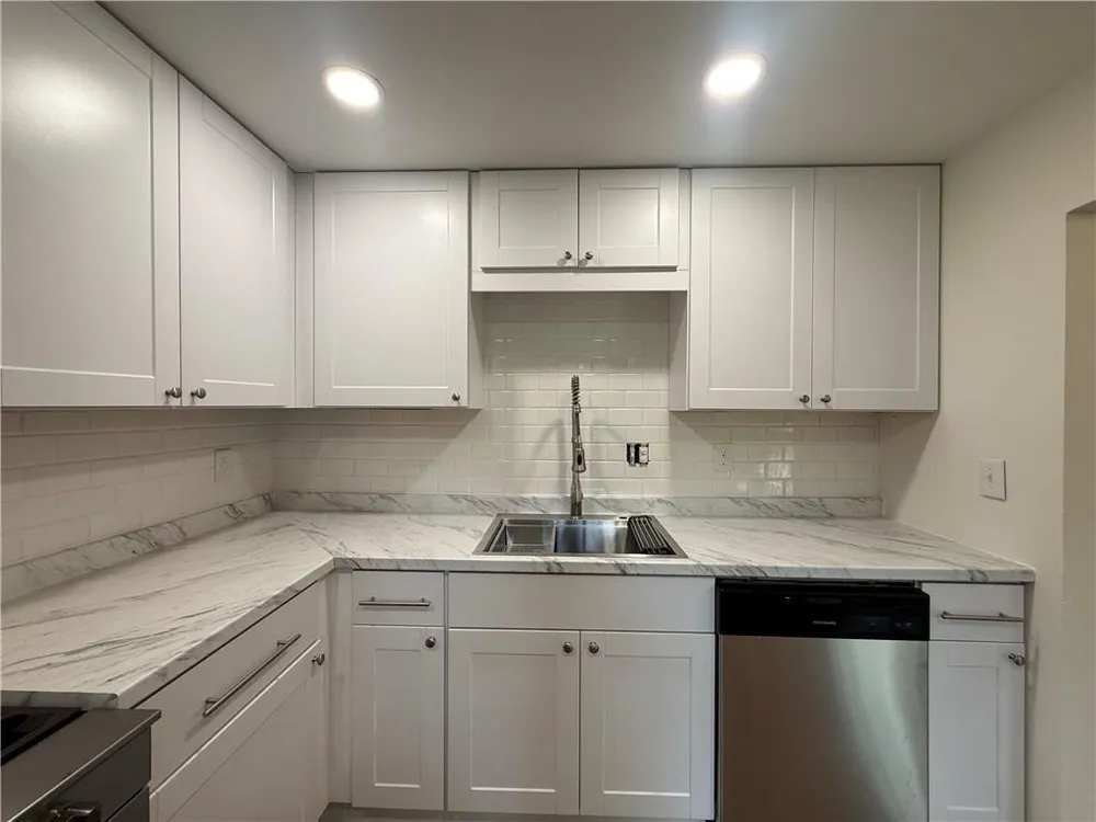4366 Hopkins Lake Drive Duluth, GA 30096