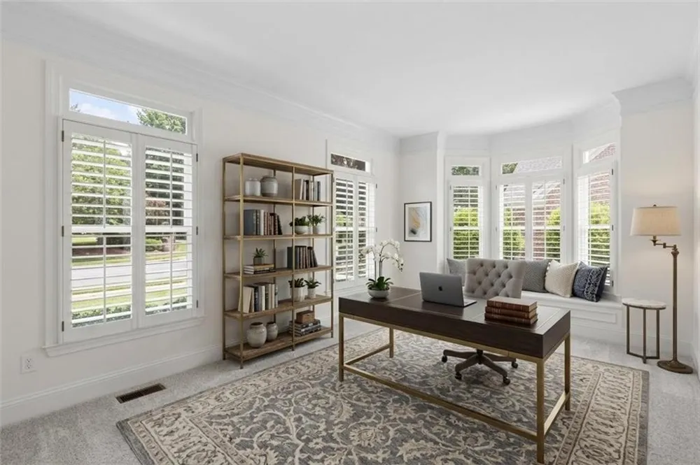 5343 Lake View Club Dunwoody, GA 30338
