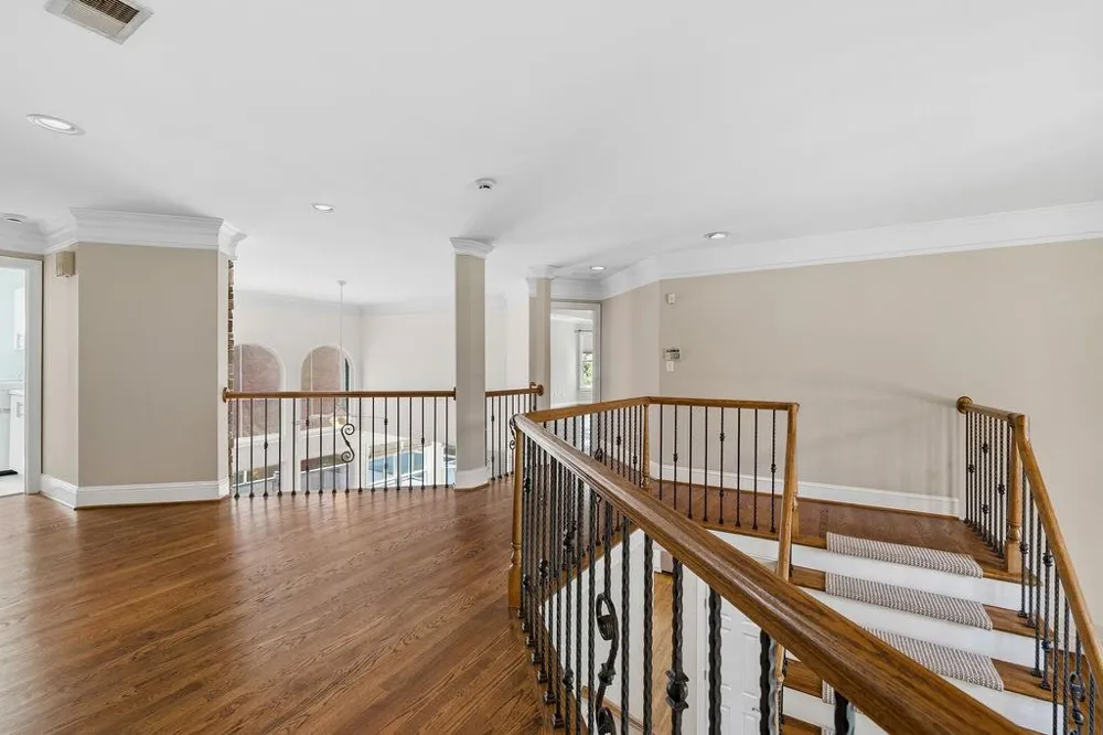 5343 Lake View Club Dunwoody, GA 30338
