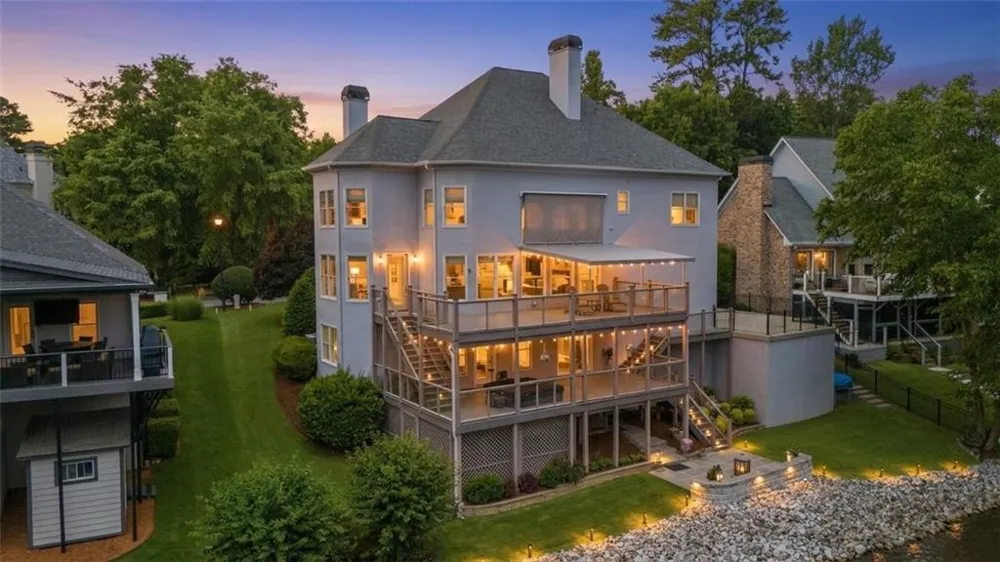 5343 Lake View Club Dunwoody, GA 30338