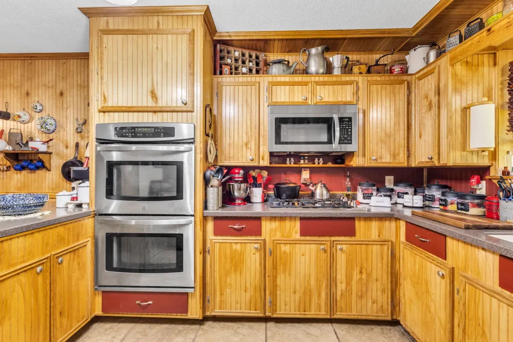 711 County Road 554 Kirbyville, TX 75956