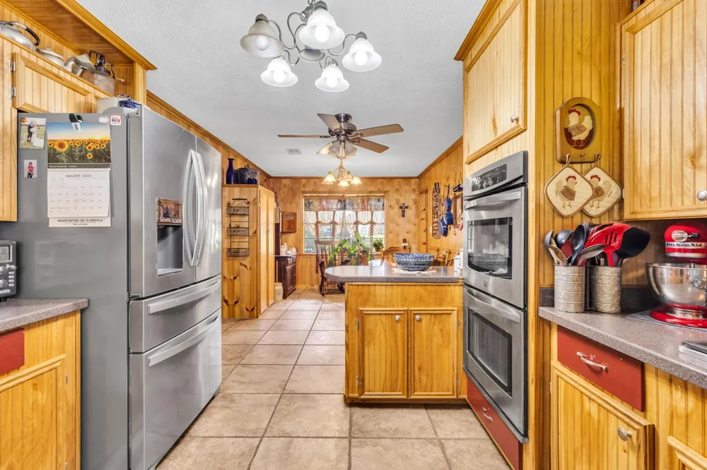 711 County Road 554 Kirbyville, TX 75956