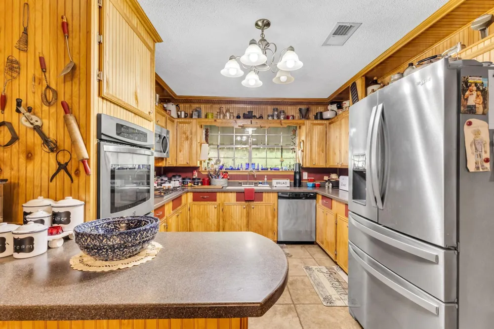 711 County Road 554 Kirbyville, TX 75956