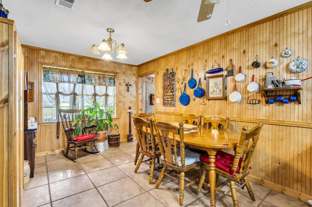 711 County Road 554 Kirbyville, TX 75956
