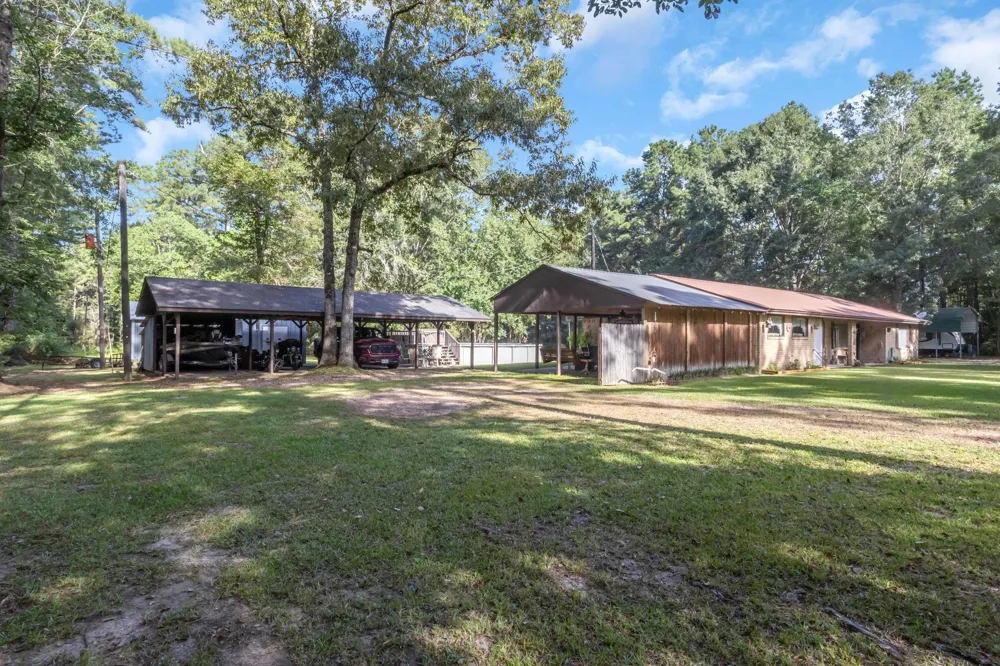 711 County Road 554 Kirbyville, TX 75956