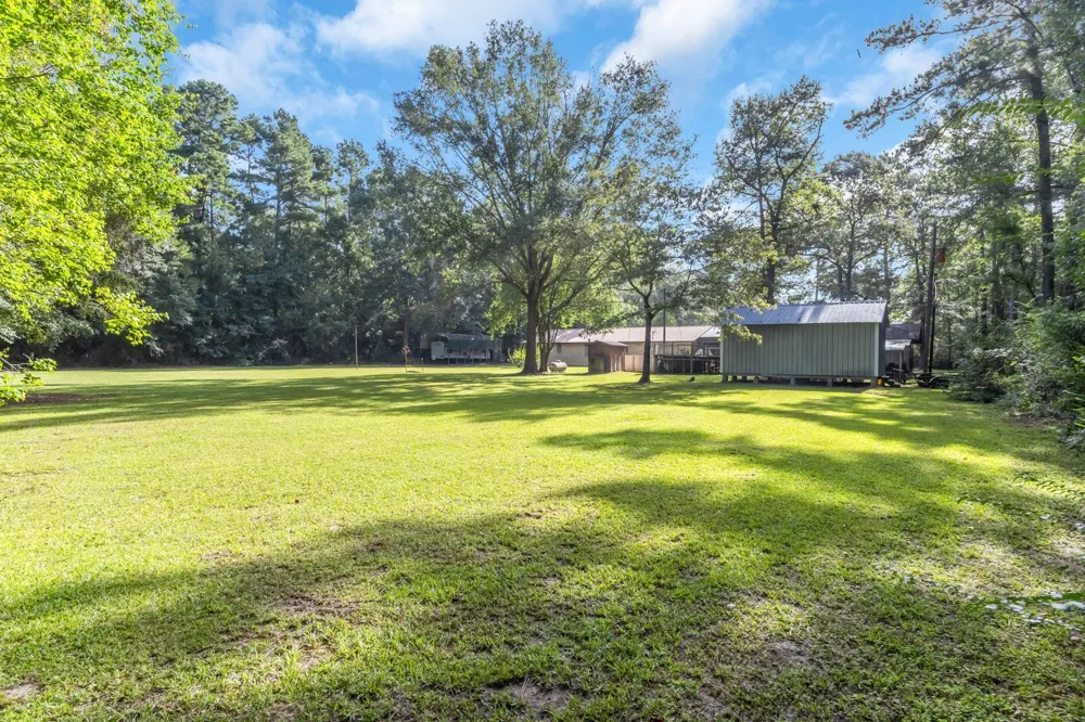 711 County Road 554 Kirbyville, TX 75956