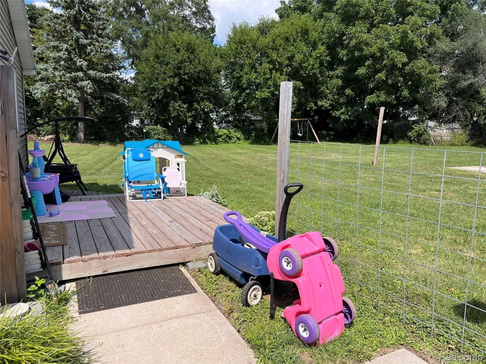 2308 Rheamount Avenue Lansing City, MI 48906