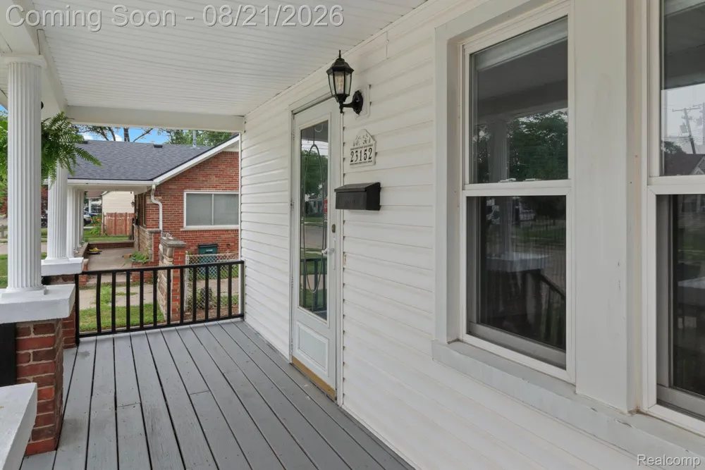 23152 Tawas Avenue Hazel Park City, MI 48030