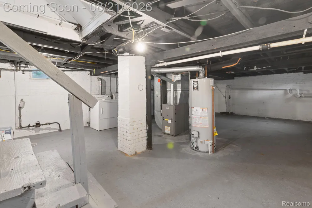 23152 Tawas Avenue Hazel Park City, MI 48030