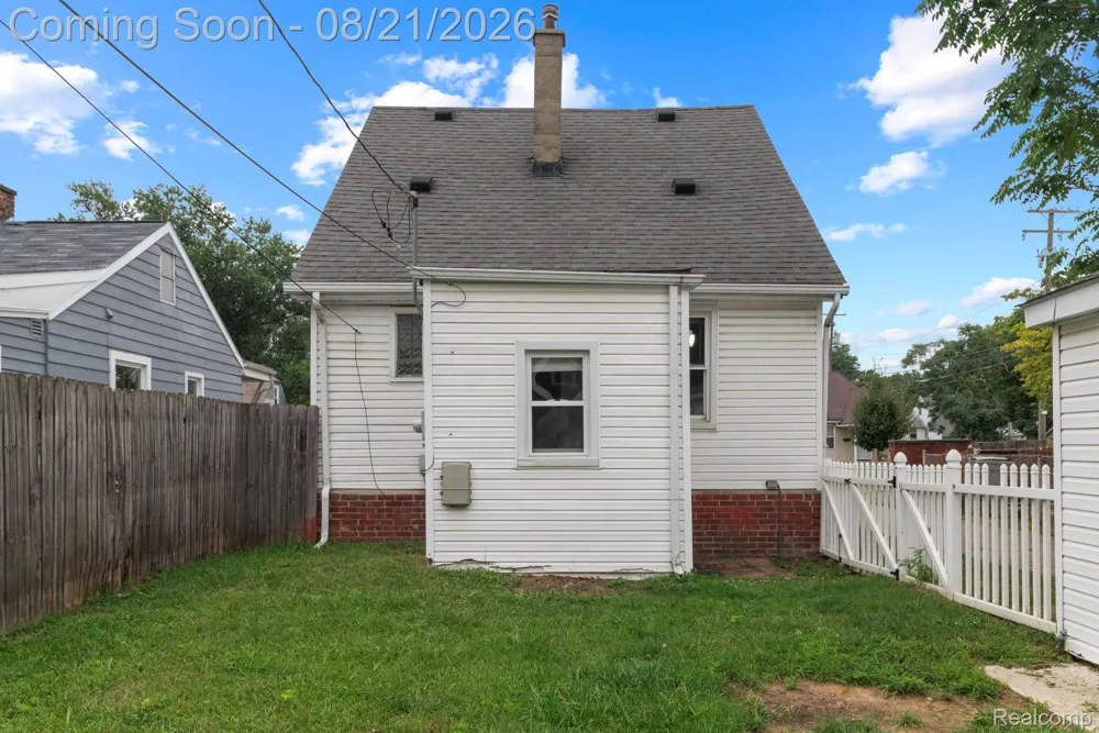 23152 Tawas Avenue Hazel Park City, MI 48030