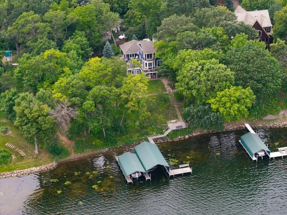 1310 Spruce Place Orono, MN 55364