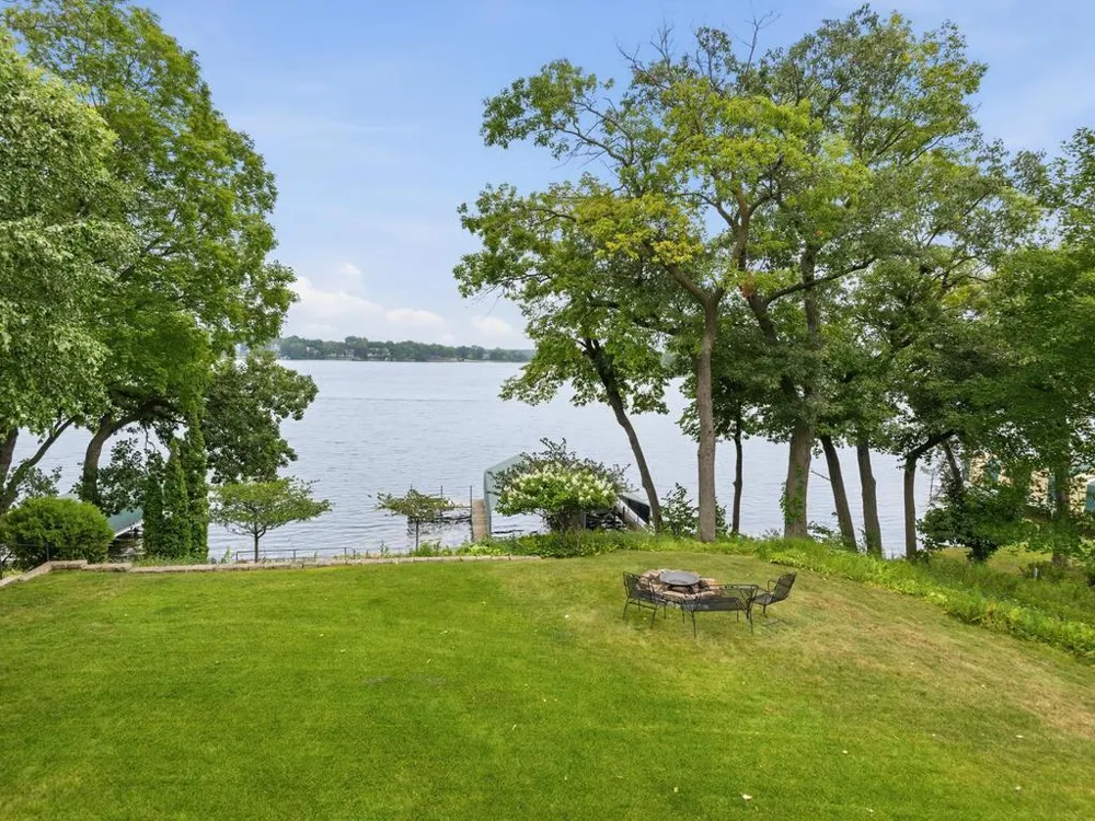 1310 Spruce Place Orono, MN 55364