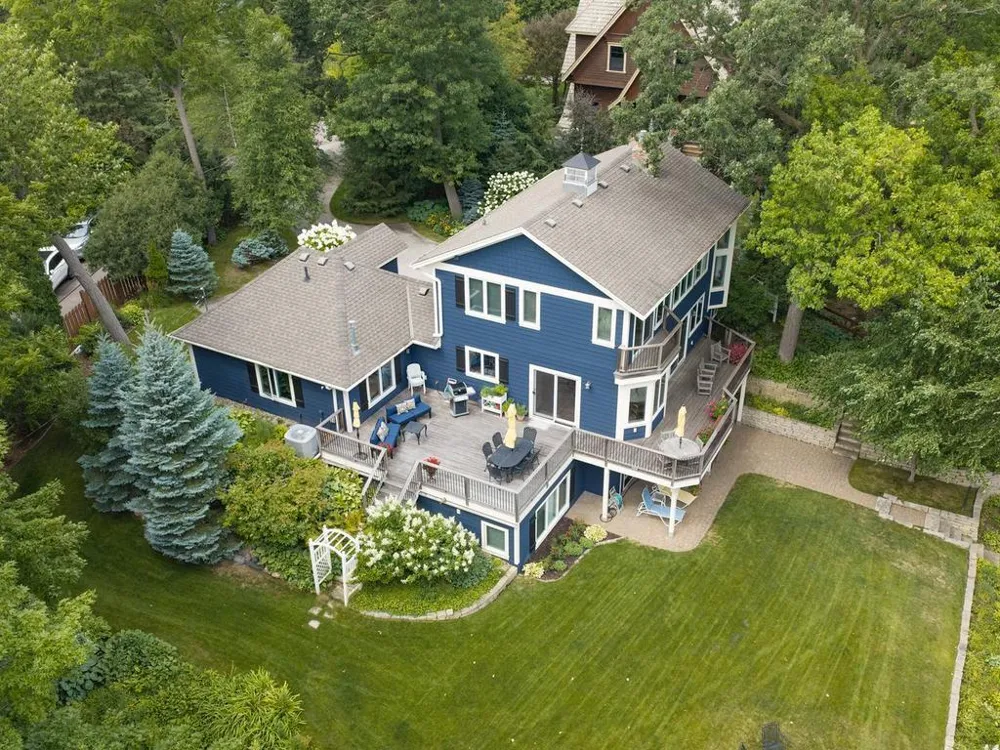 1310 Spruce Place Orono, MN 55364