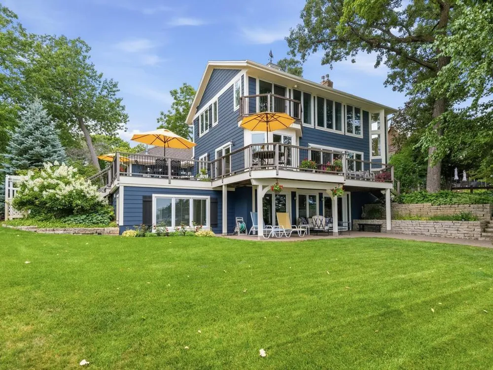1310 Spruce Place Orono, MN 55364