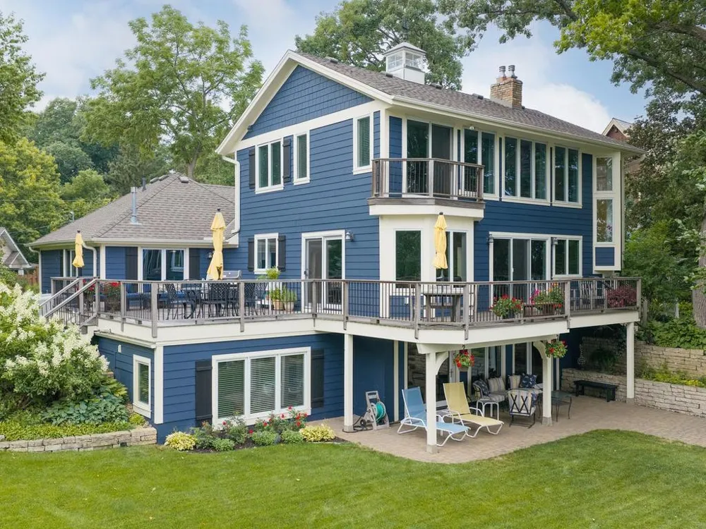 1310 Spruce Place Orono, MN 55364