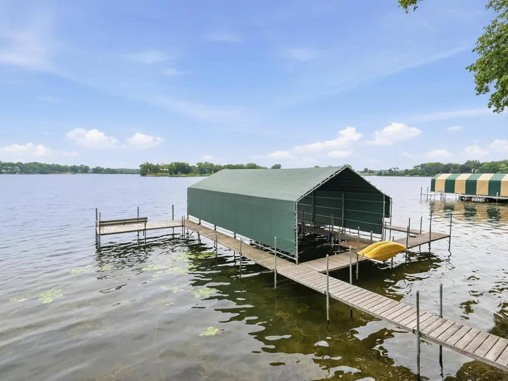 1310 Spruce Place Orono, MN 55364