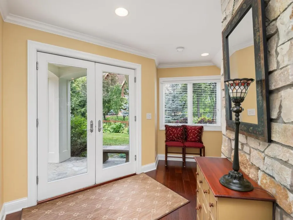 1310 Spruce Place Orono, MN 55364