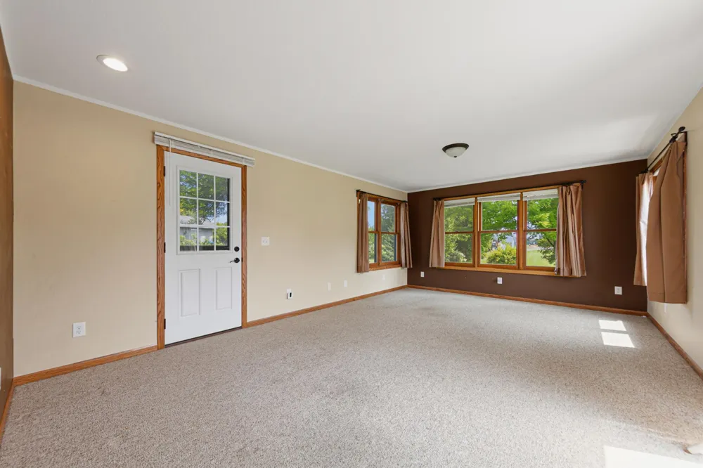 556 Karmil Place Gaylord, MN 55334