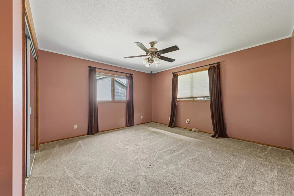 556 Karmil Place Gaylord, MN 55334