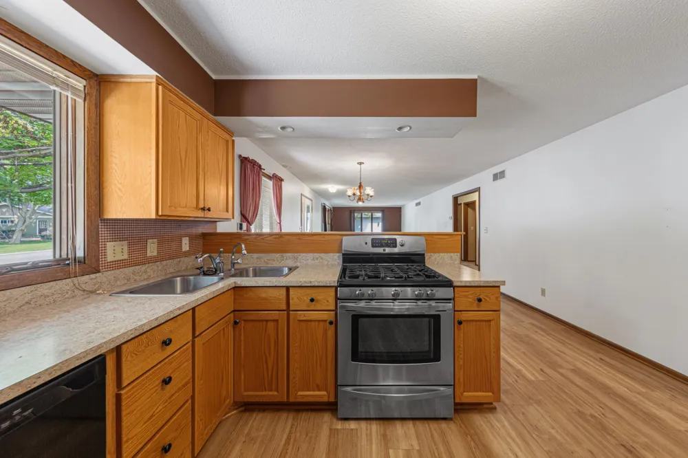 556 Karmil Place Gaylord, MN 55334