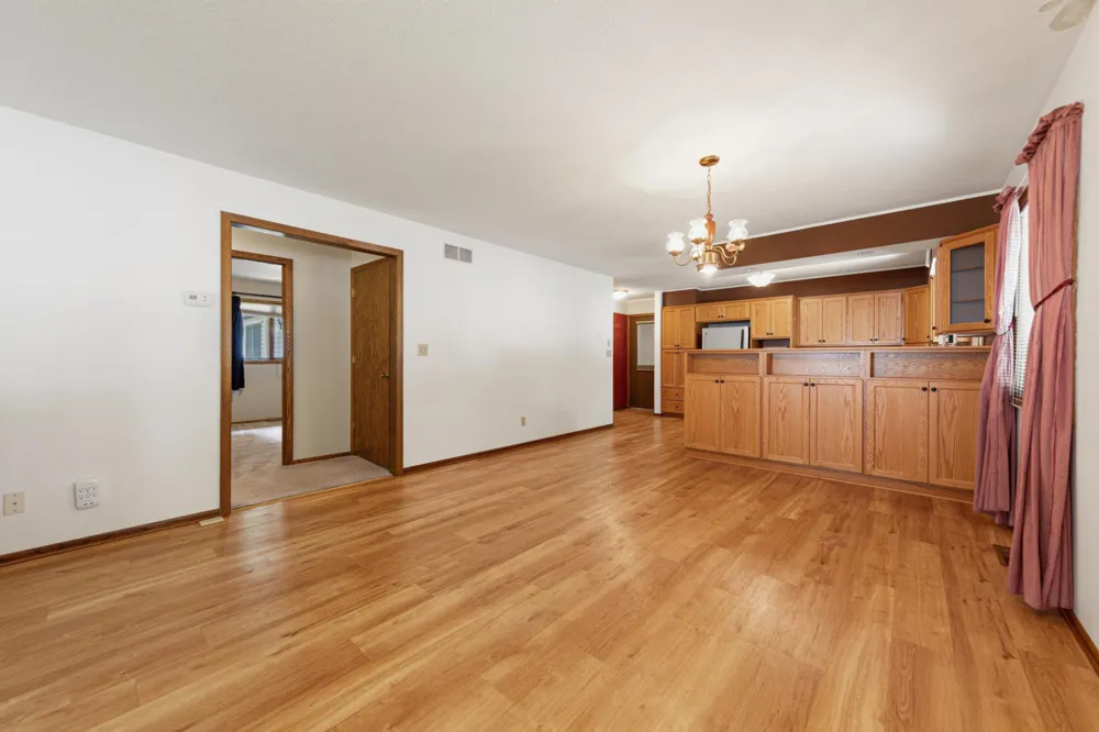 556 Karmil Place Gaylord, MN 55334
