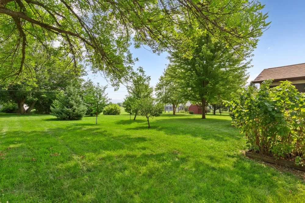 556 Karmil Place Gaylord, MN 55334