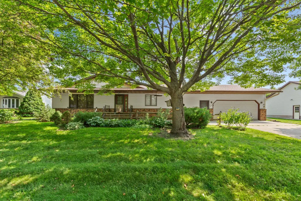 556 Karmil Place Gaylord, MN 55334
