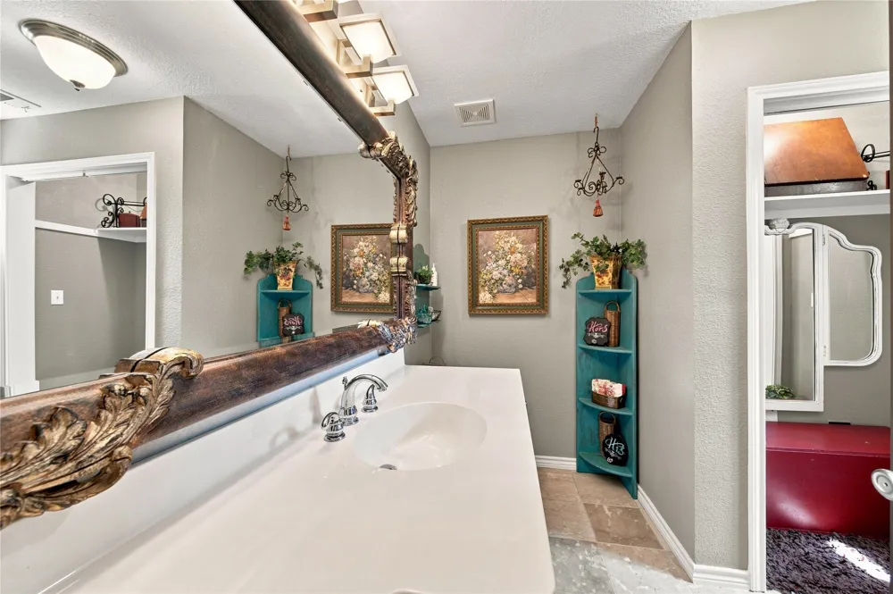 7001 Michael Lane Eustace, TX 75124
