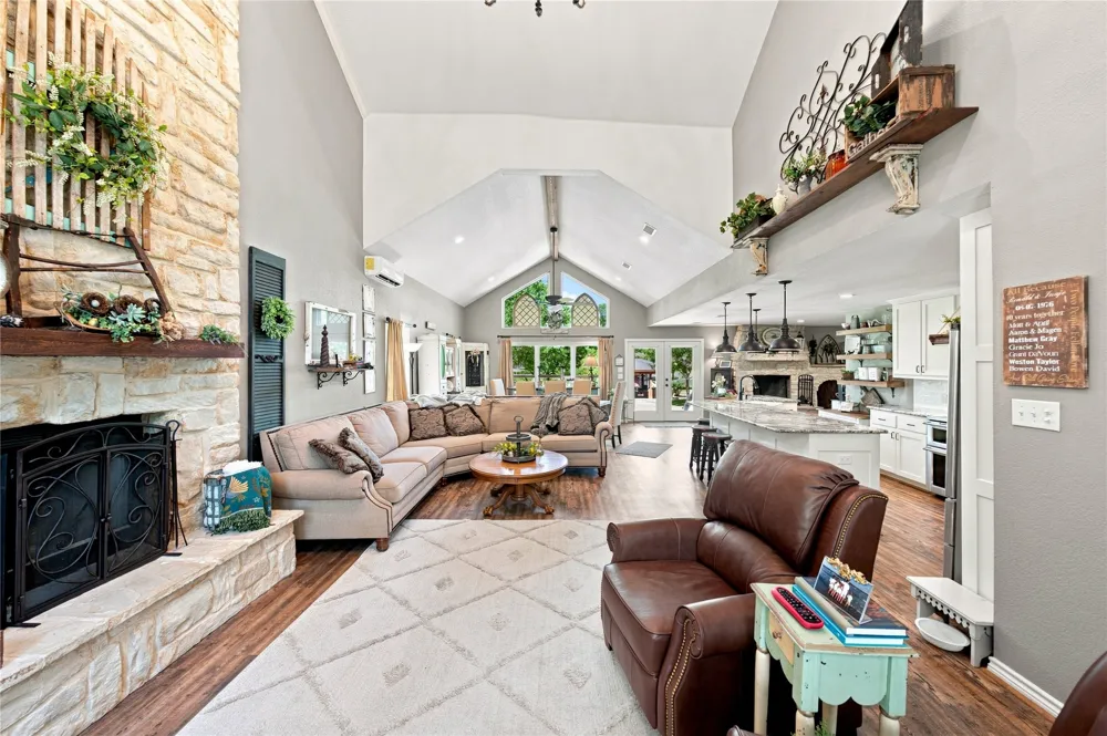 7001 Michael Lane Eustace, TX 75124