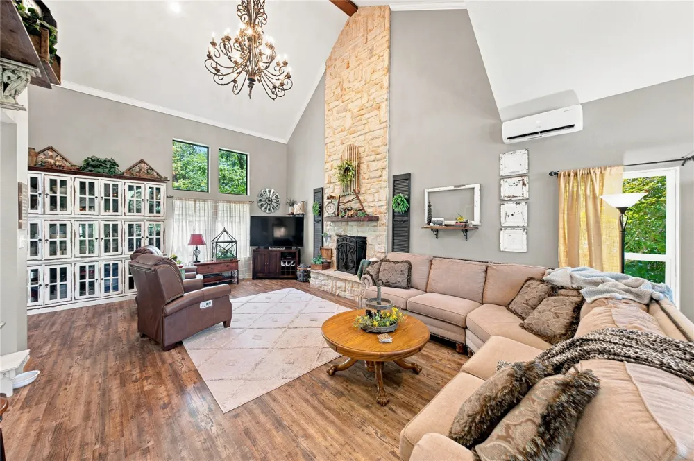 7001 Michael Lane Eustace, TX 75124
