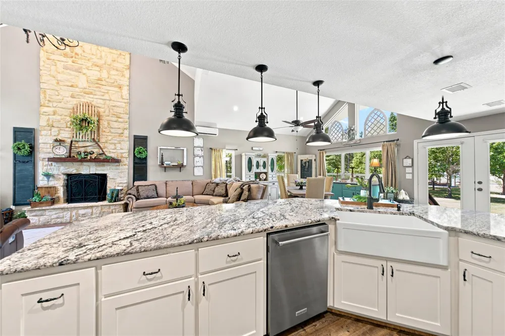 7001 Michael Lane Eustace, TX 75124