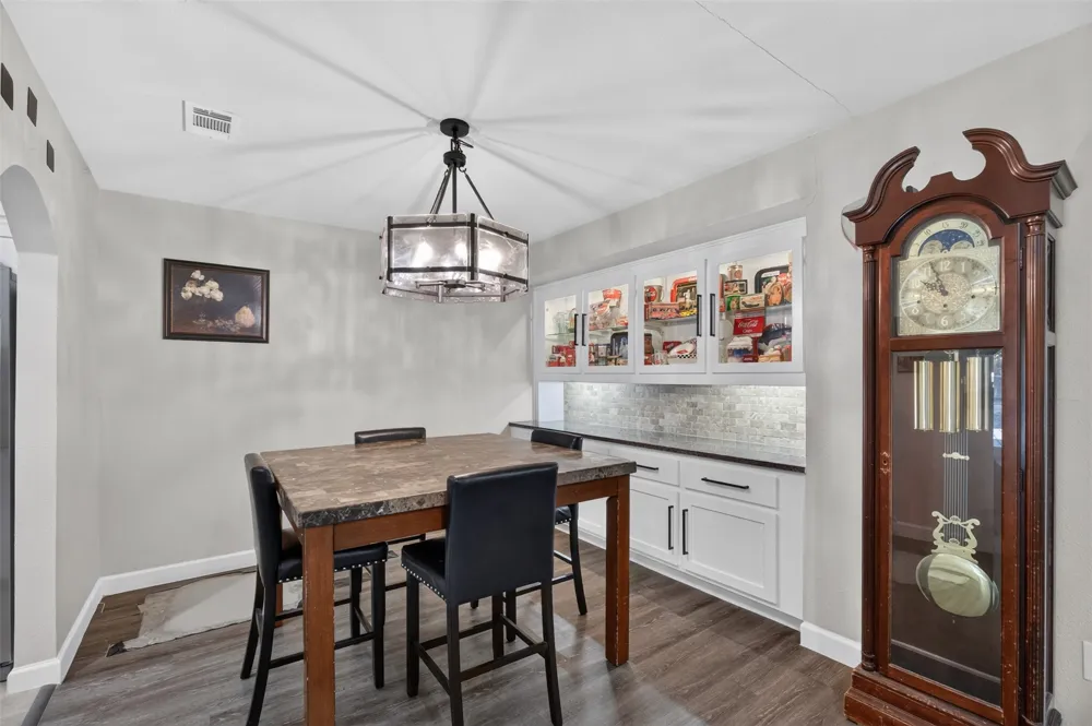 4509 Starlight Drive Haltom City, TX 76117