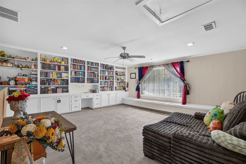 4509 Starlight Drive Haltom City, TX 76117