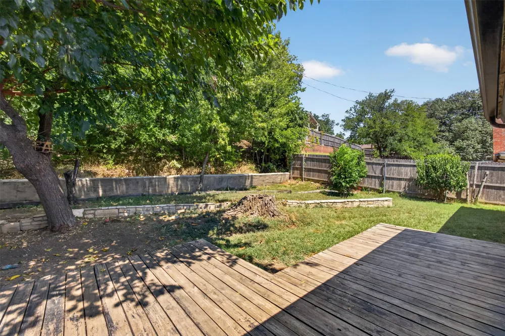 4509 Starlight Drive Haltom City, TX 76117