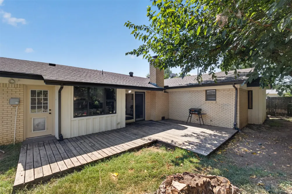 4509 Starlight Drive Haltom City, TX 76117