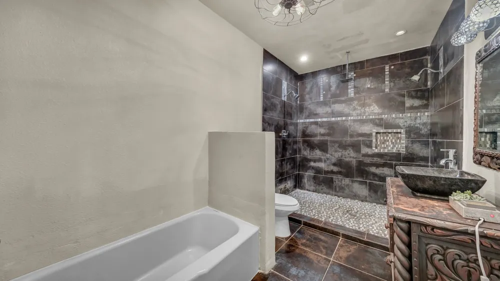 900 E Hubbard Street Mineral Wells, TX 76067