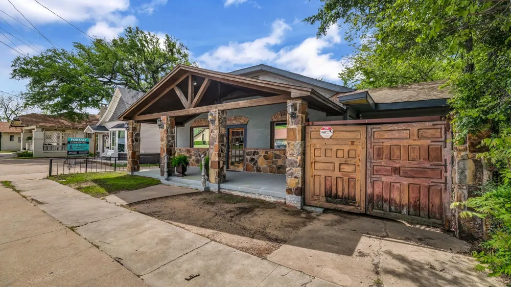 900 E Hubbard Street Mineral Wells, TX 76067