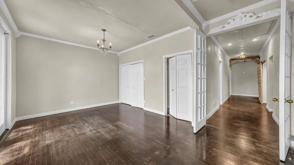 900 E Hubbard Street Mineral Wells, TX 76067