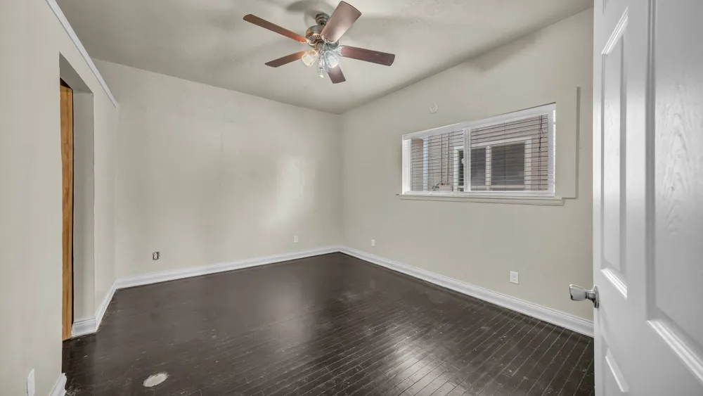 900 E Hubbard Street Mineral Wells, TX 76067