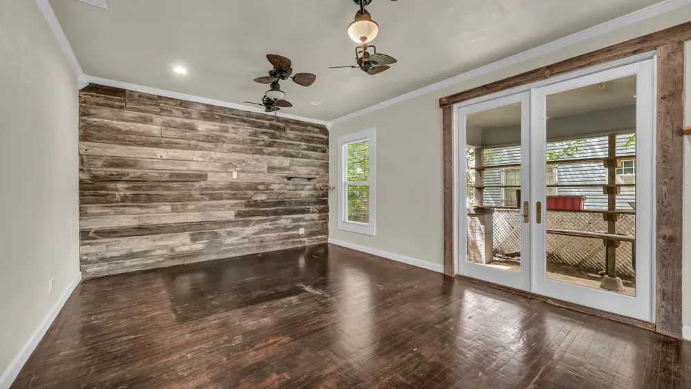 900 E Hubbard Street Mineral Wells, TX 76067