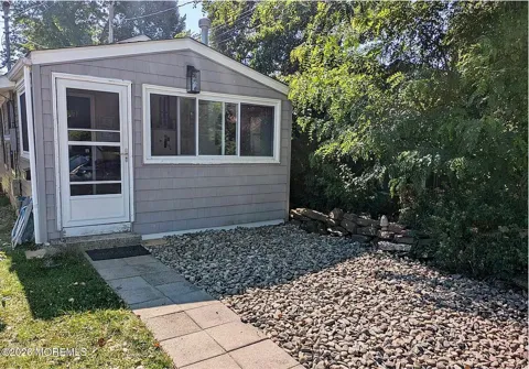 106 6th Avenue