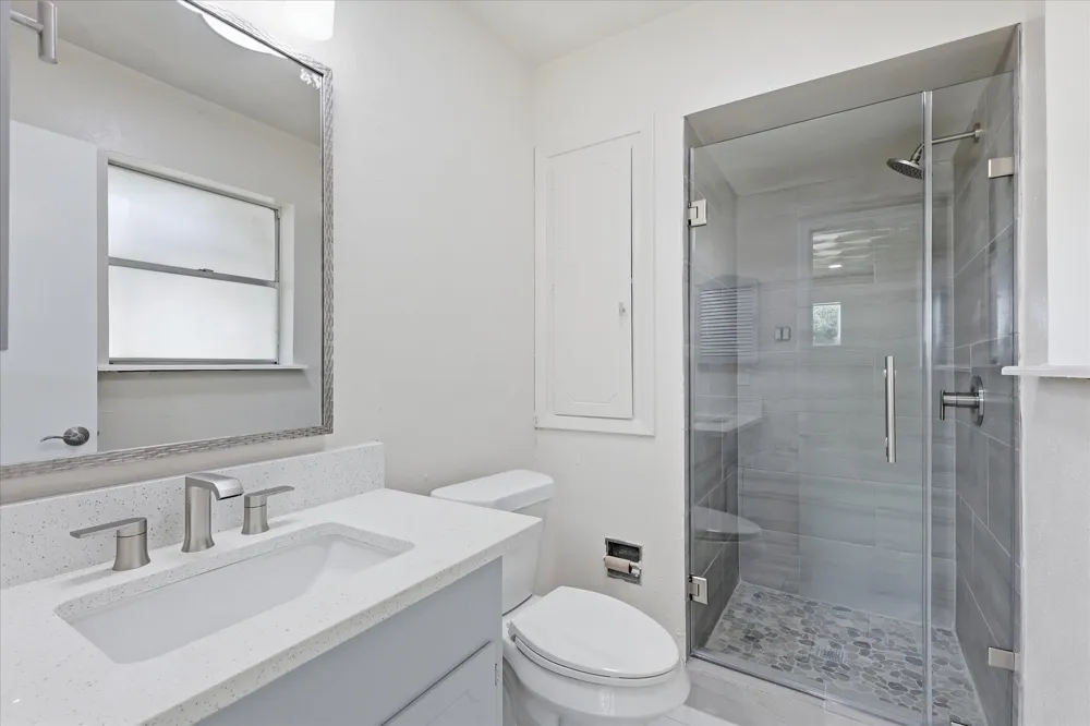 3301 Hillsdale Lane Garland, TX 75042