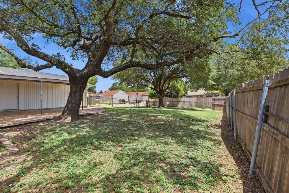 3301 Hillsdale Lane Garland, TX 75042